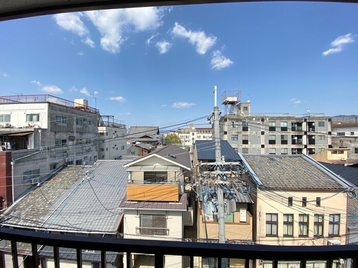 物件内観写真13　(室内からの展望)