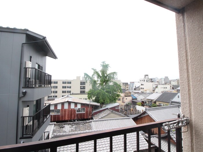 物件内観写真13　(室内からの展望)