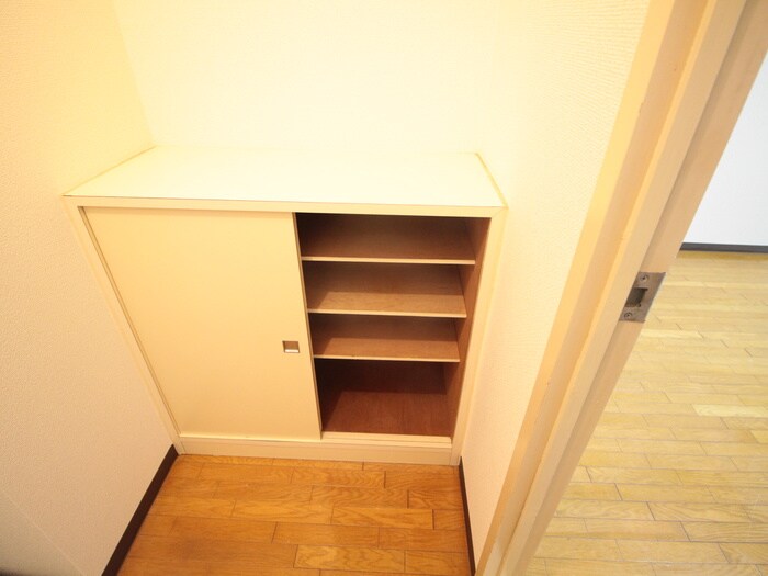 物件内観写真14　(靴箱)