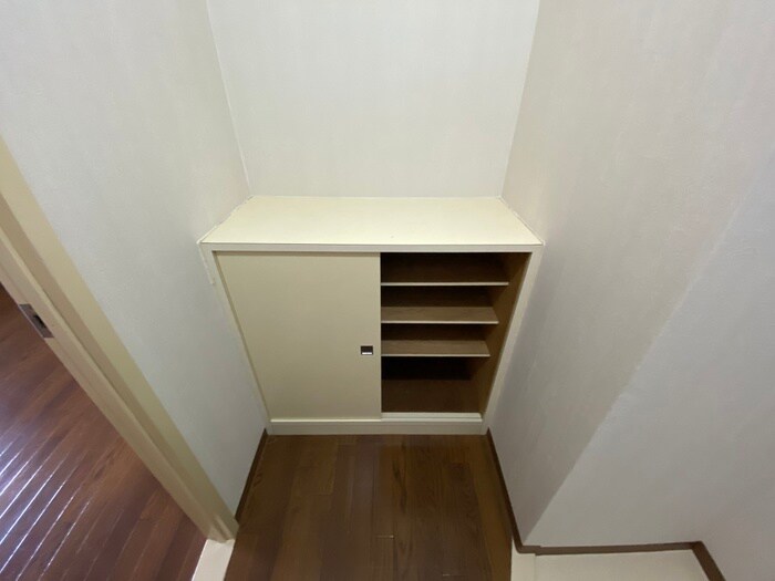 物件内観写真17　(靴箱)