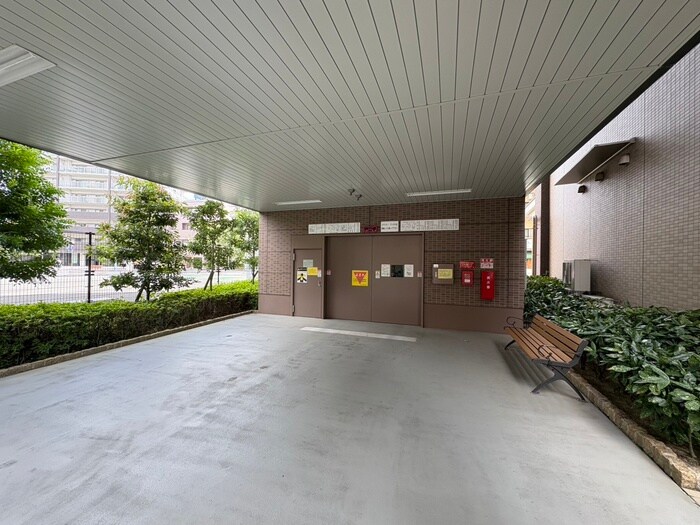 物件外観写真4　(駐車場)