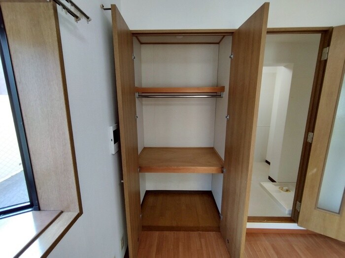 物件内観写真12　(収納)