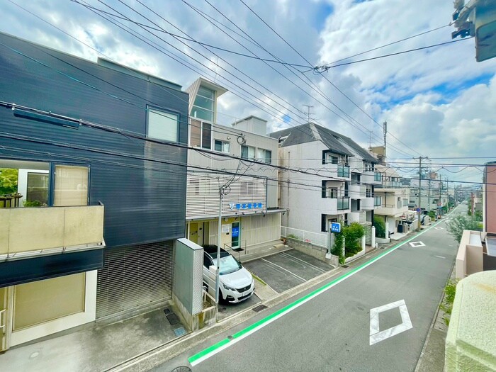 物件内観写真17　(室内からの展望)