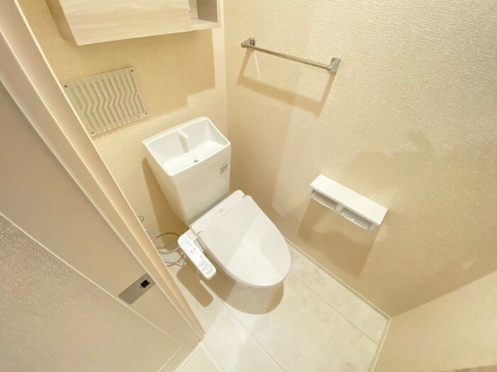 物件内観写真14　(トイレ)