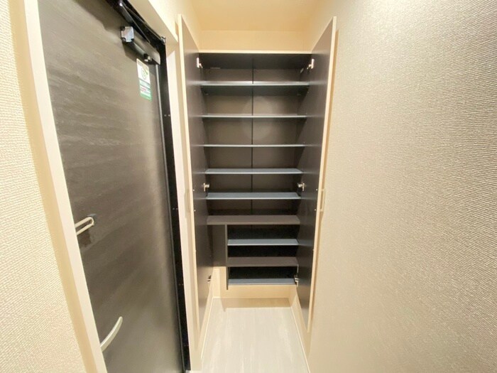 物件内観写真17　(靴箱)