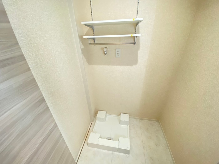 物件内観写真18　(洗濯機置場)