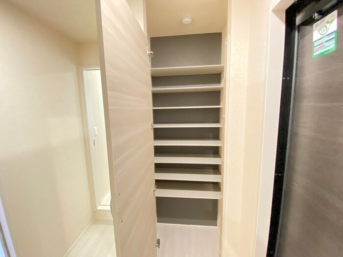 物件内観写真19　(靴箱)