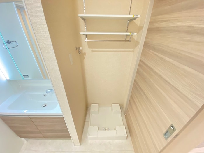 物件内観写真21　(洗濯機置場)