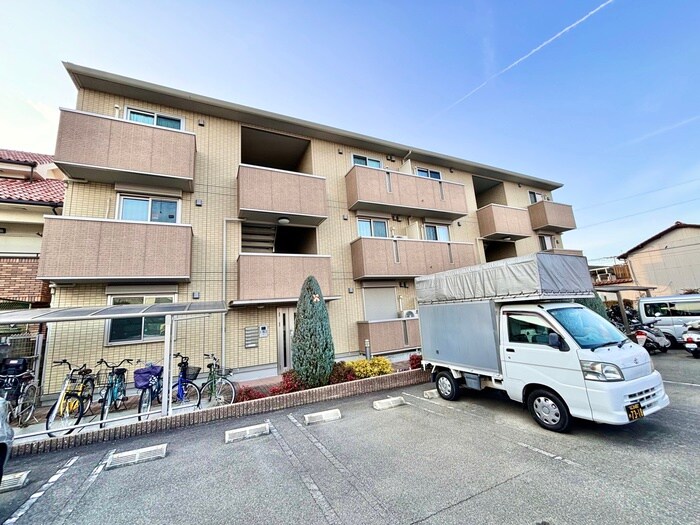 物件外観写真6　(外観写真)