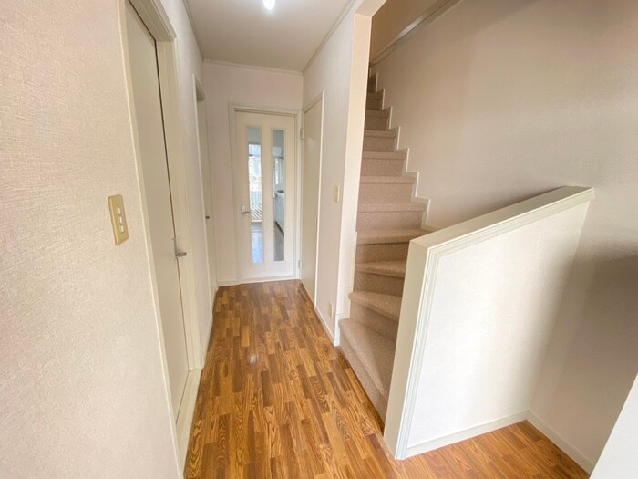 物件内観写真9　(廊下)