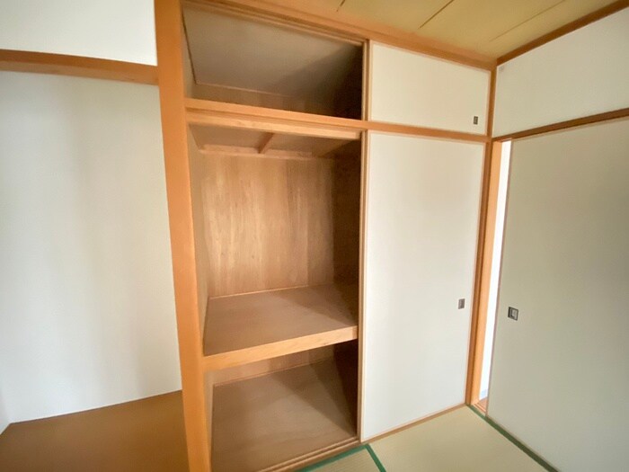 物件内観写真12　(収納)