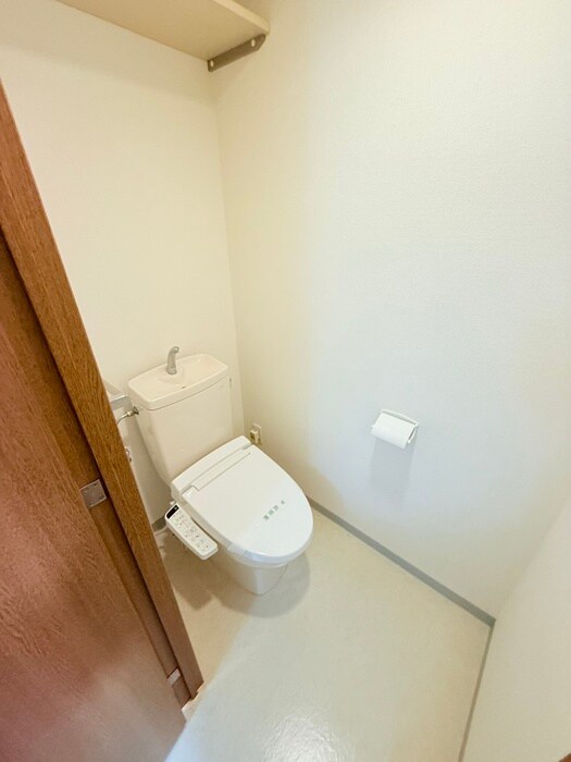 物件内観写真14　(トイレ)