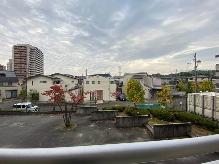 物件内観写真19　(室内からの展望)