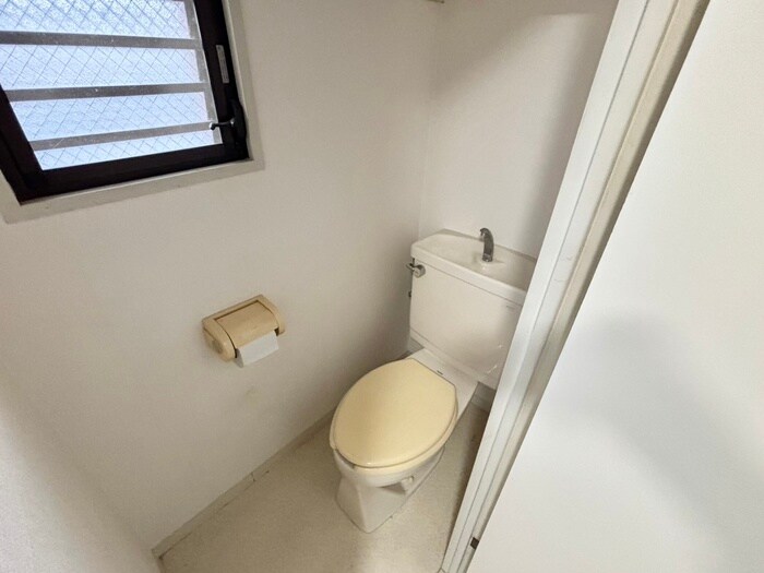 物件内観写真9　(トイレ)