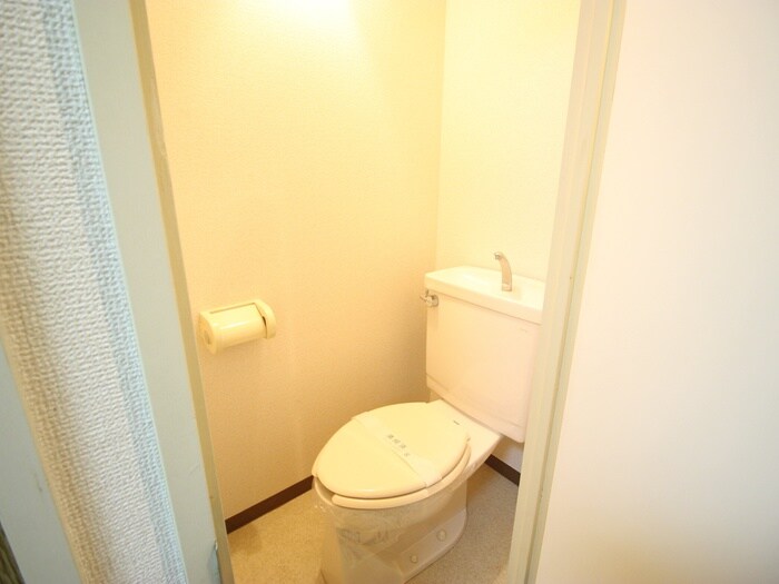 物件内観写真12　(トイレ)