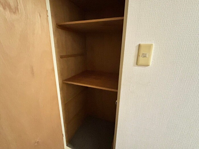 物件内観写真15　(靴箱)
