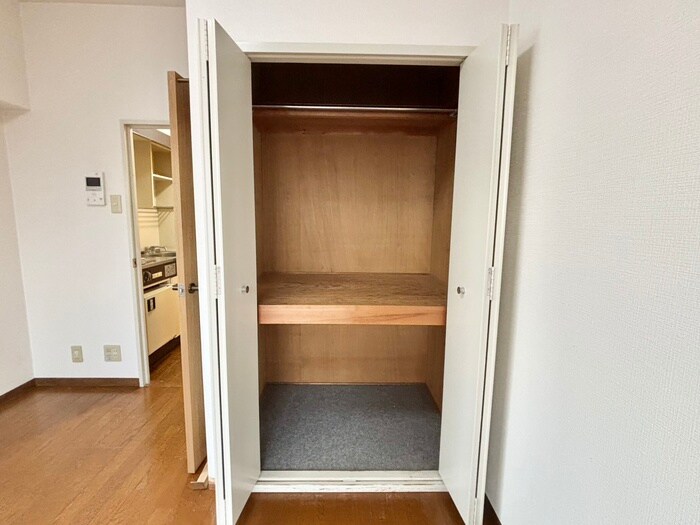 物件内観写真16　(収納)