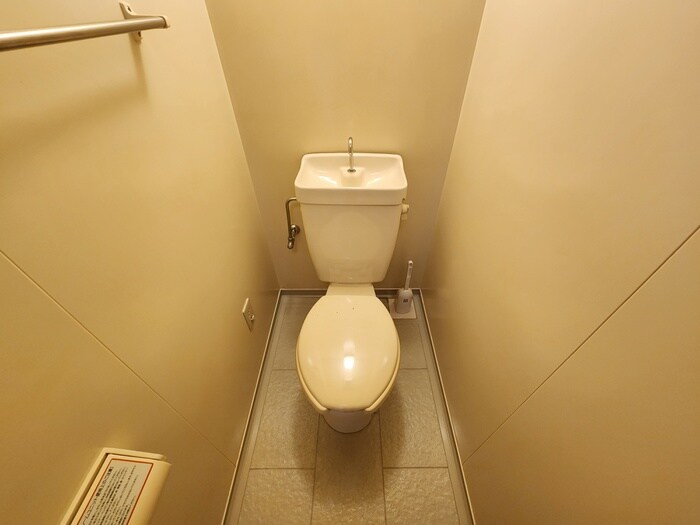 物件内観写真14　(トイレ)