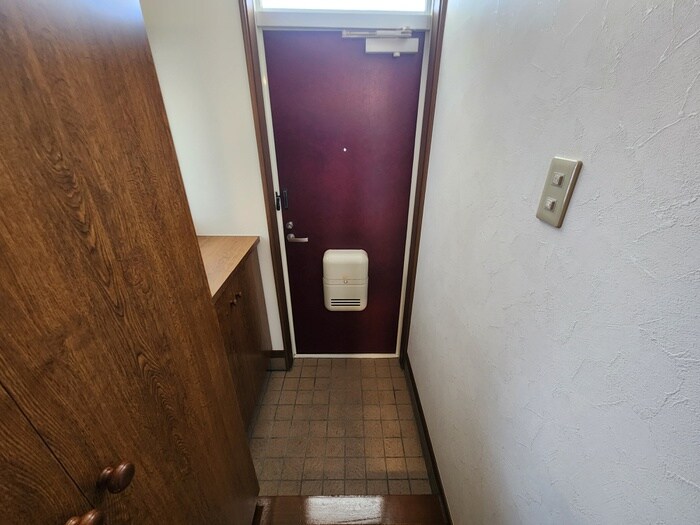 物件内観写真15　(玄関)