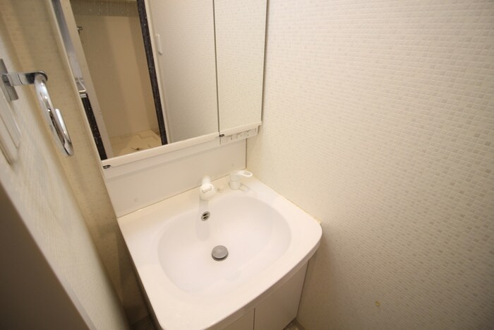 物件内観写真9　(洗面)