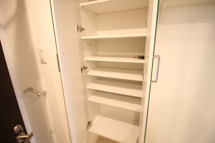 物件内観写真16　(靴箱)