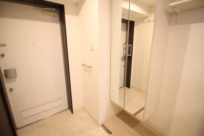 物件内観写真21　(玄関)