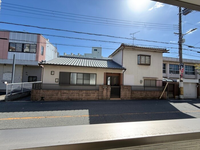 物件内観写真13　(室内からの展望)