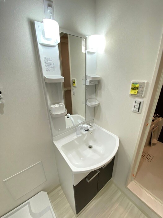 物件内観写真8　(洗面)