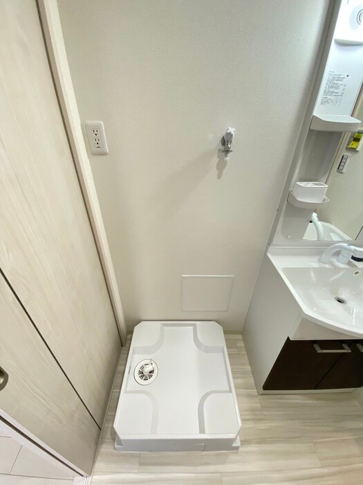 物件内観写真16　(洗濯機置場)