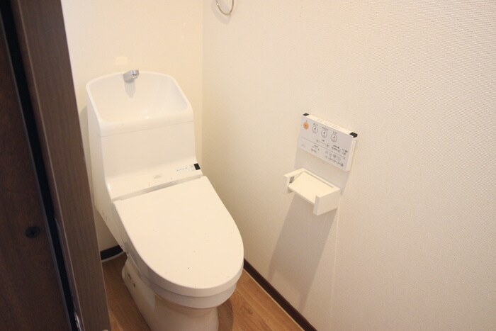 物件内観写真15　(トイレ)