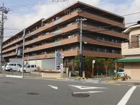 アルス高槻（204）外観写真