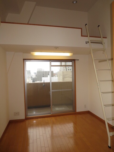 物件内観写真4　(居室)