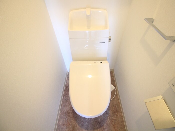 物件内観写真12　(トイレ)