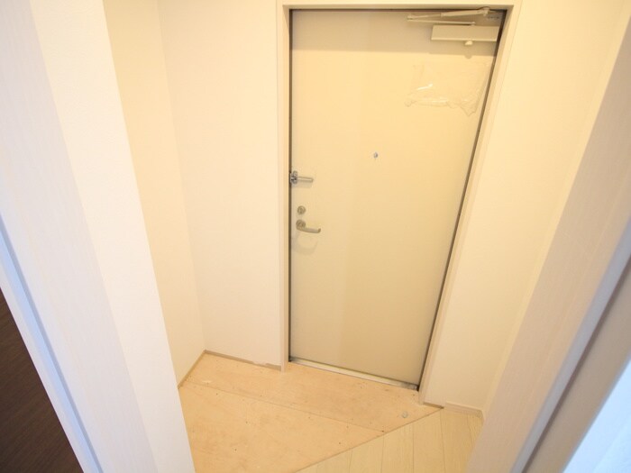 物件内観写真17　(玄関)