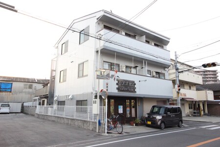 稲森マンション外観写真
