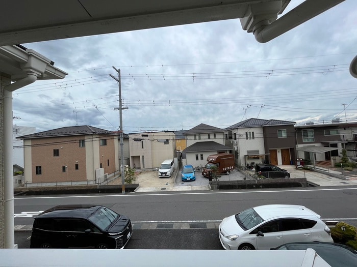 物件内観写真17　(室内からの展望)