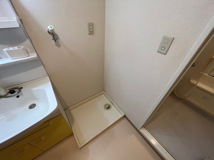 物件内観写真19　(洗濯機置場)