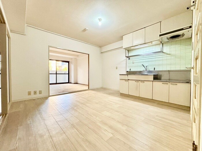 物件内観写真8　(居室)