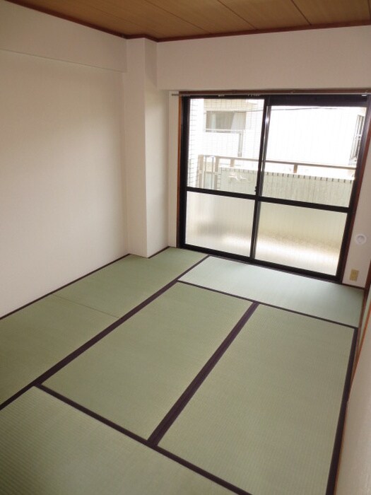 物件内観写真9　(居室)