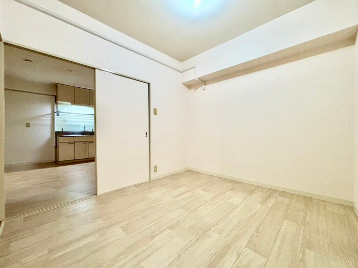 物件内観写真11　(居室)