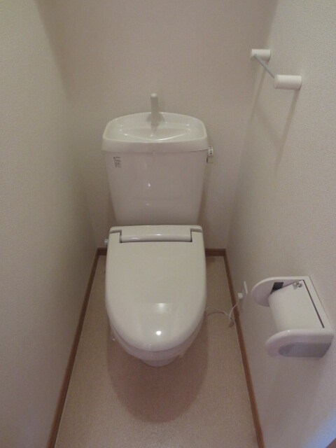 物件内観写真11　(トイレ)