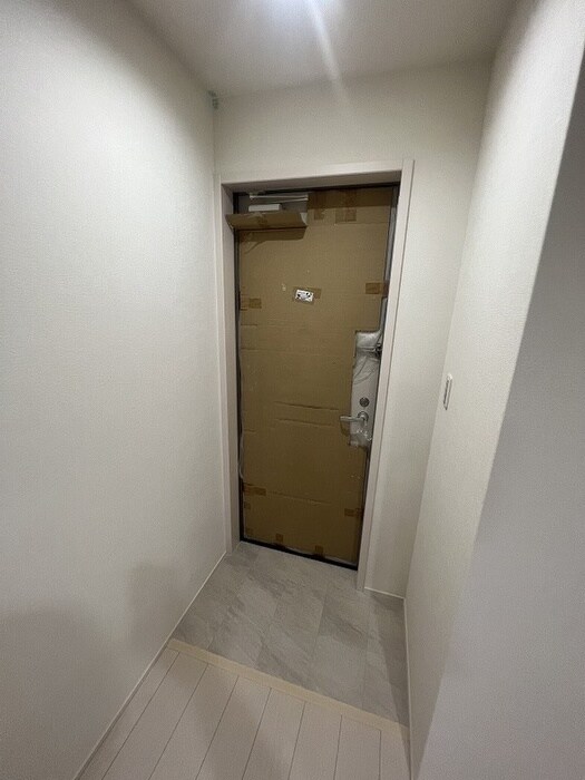 物件内観写真7　(玄関)