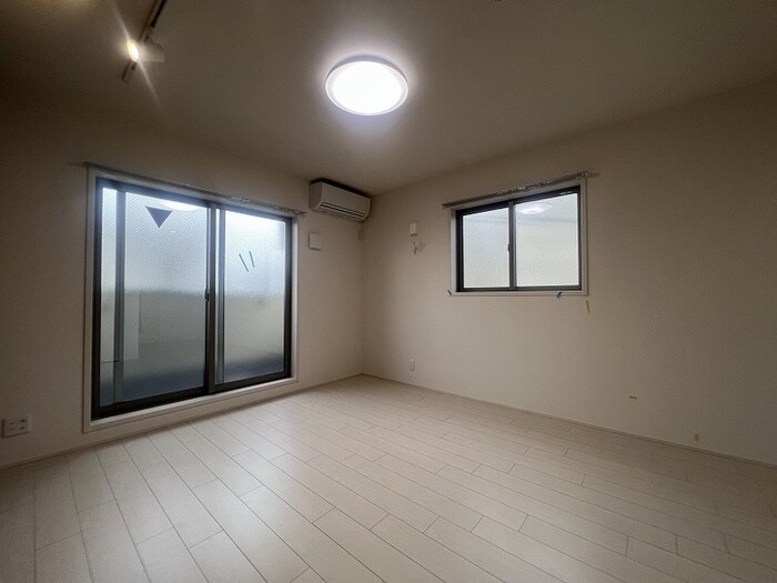 物件内観写真12　(居室)