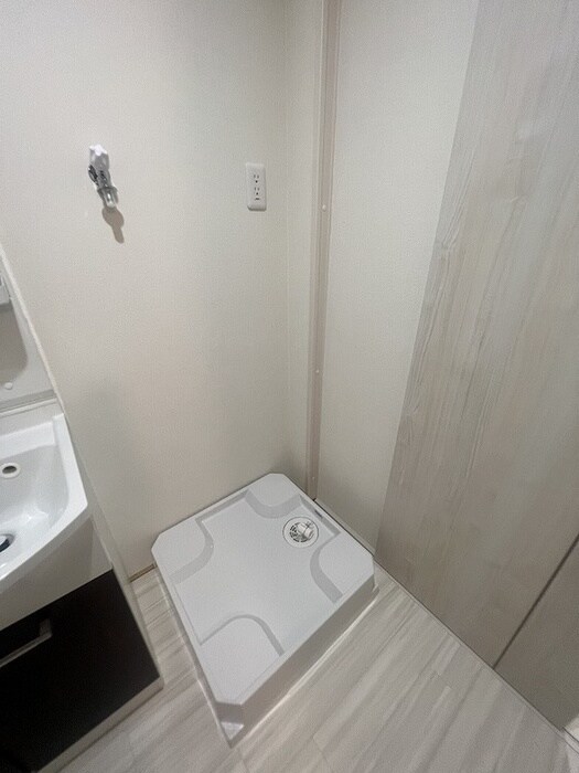 物件内観写真13　(洗濯機置場)