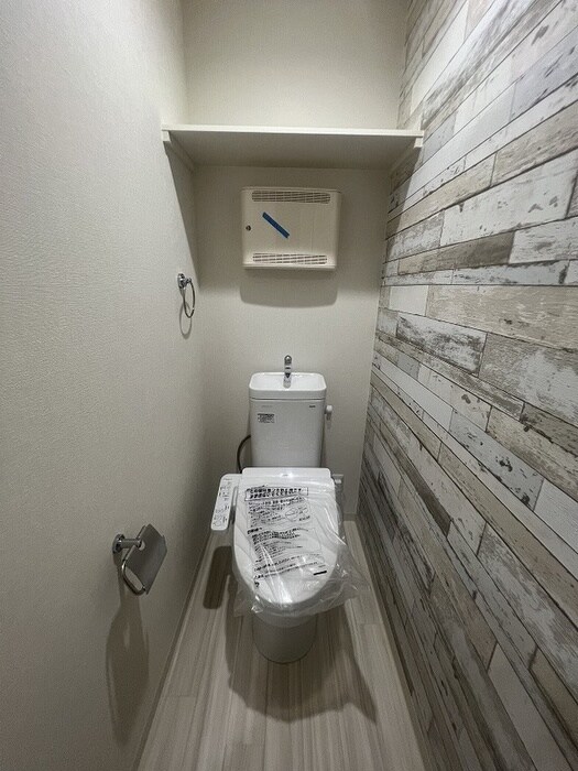 物件内観写真15　(トイレ)