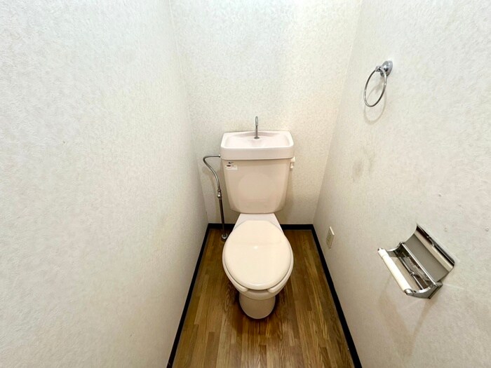 物件内観写真10　(トイレ)