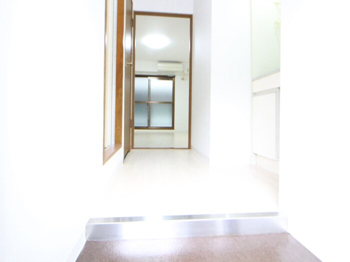 物件内観写真16　(廊下)