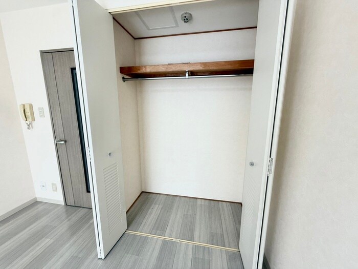 物件内観写真12　(収納)