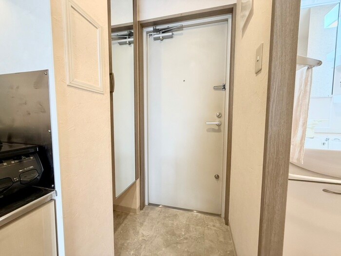 物件内観写真15　(玄関)