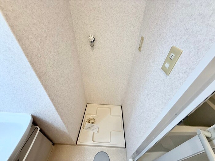 物件内観写真19　(洗濯機置場)